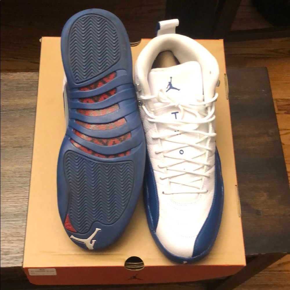 Shoes - Picture 3 of 6